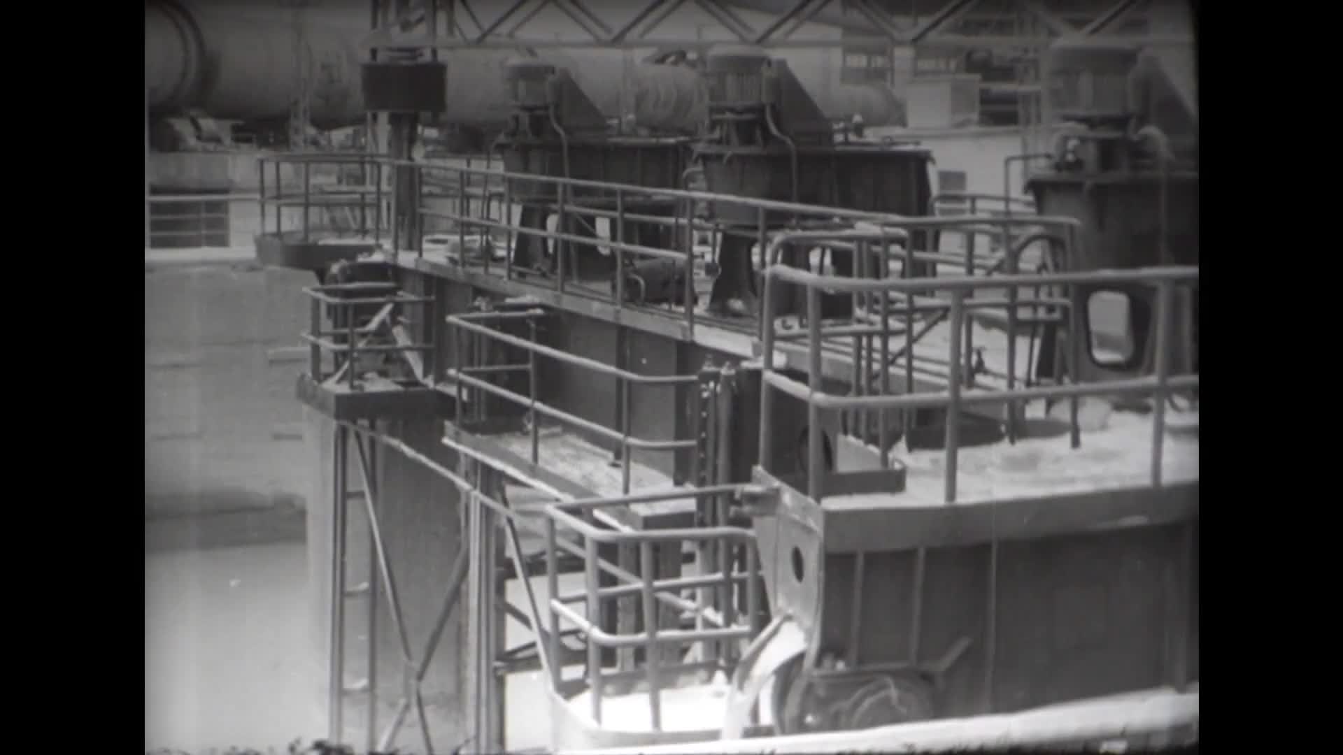 Хлопкоочистительный завод. Электрокабель завод. Сельское хозяйства. Праздник "Новый год"